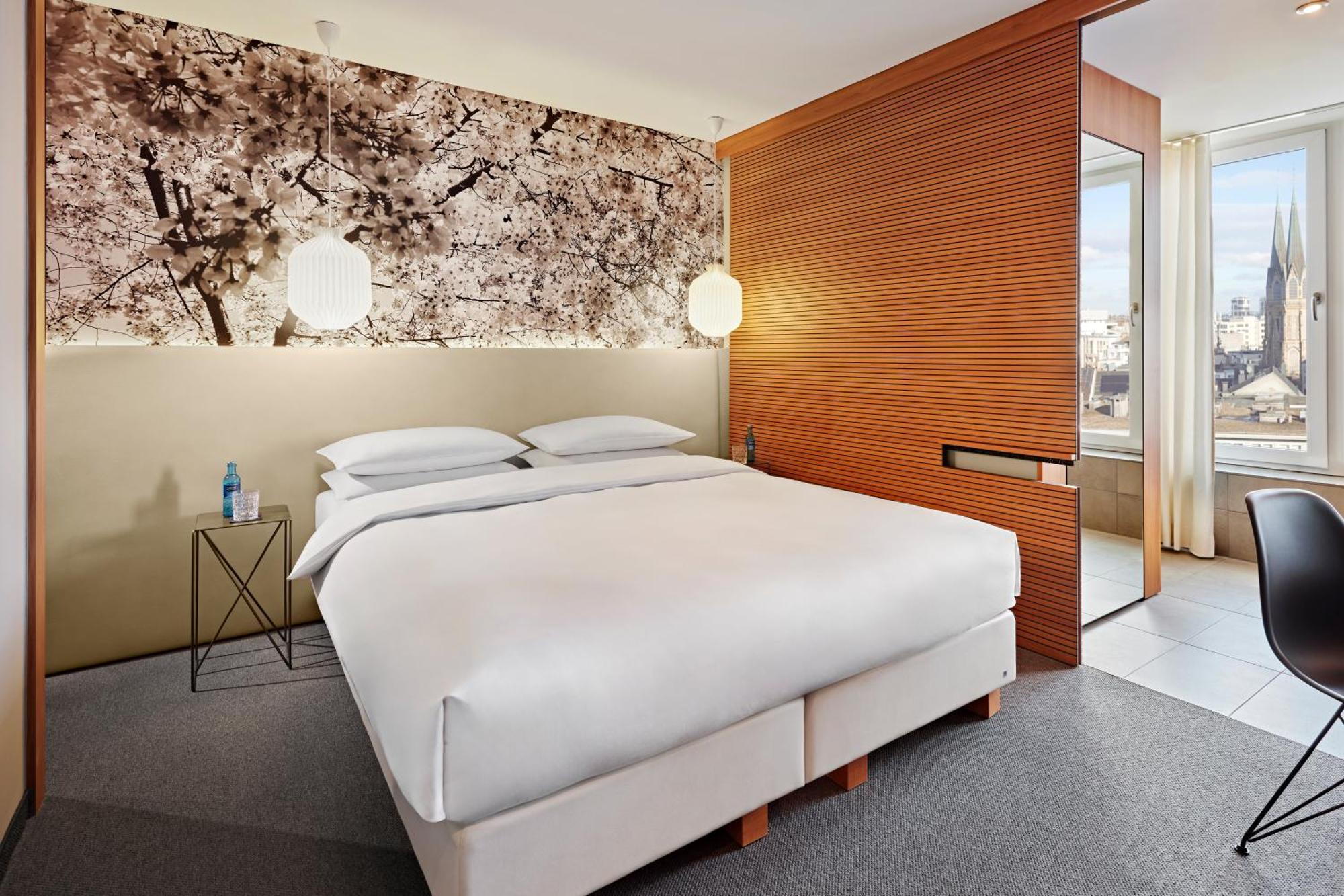 Me And All Hotel Dusseldorf, By Hyatt Exterior photo